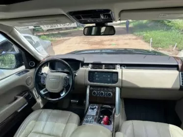 RANGE ROVER HSE LR4