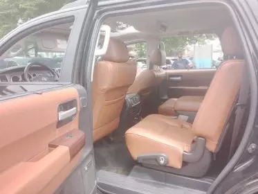 Toyota Sequoia
