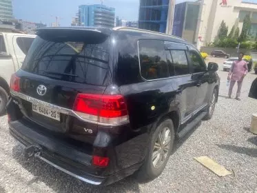 Toyota Land Cruiser GXR