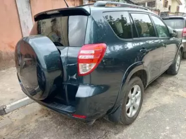 Toyota RAV 4