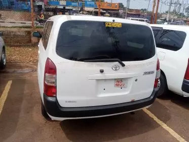 Toyota Succeed