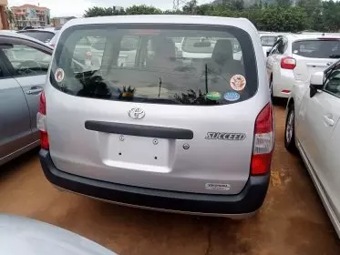 Toyota Succeed