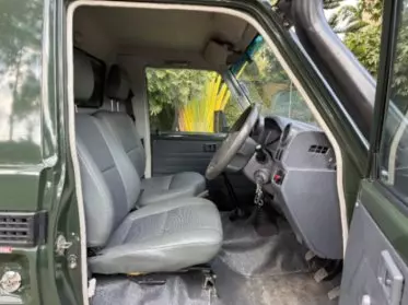 Toyota Land Cruiser Pick Up