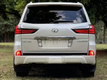 Lexus LX 570