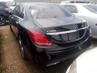 Mercedes-Benz C 200
