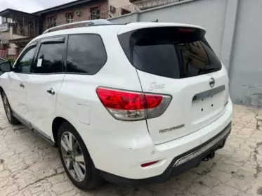 Nissan Pathfinder