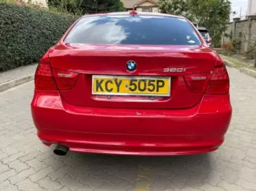 BMW 320i
