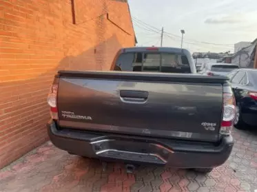 Toyota Tacoma