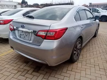 Subaru Legacy B4