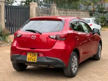 Mazda Demio 