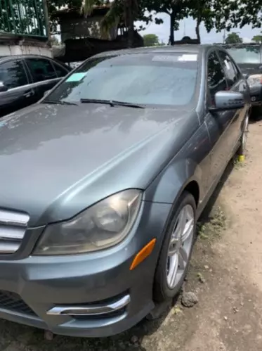 Mercedes-Benz C 300