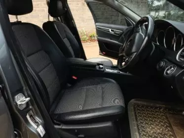 Mercedes-Benz C 200
