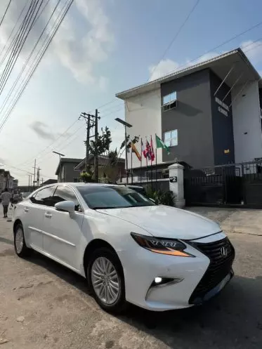 Lexus ES 350