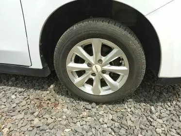 Nissan Wingroad 