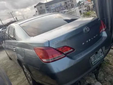 Toyota Avalon
