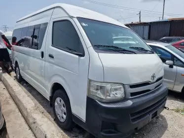 Toyota Hiace (High Roof)