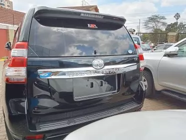 Toyota Landcruiser Prado
