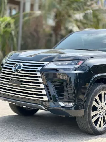 Lexus LX 600