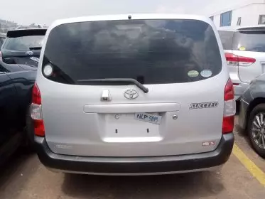 Toyota Succeed 