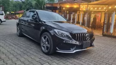 Mercedes-Benz C220