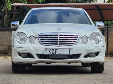 Mercedes-Benz E 300