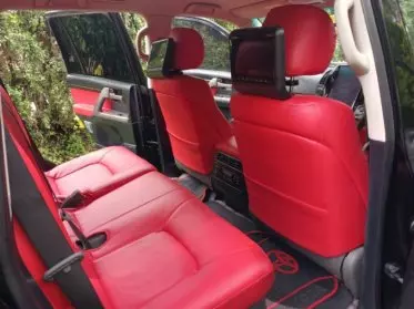 Toyota Land Cruiser V8