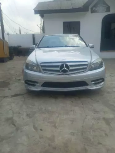 Mercedes-Benz C 300