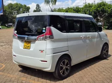 SUZUKI Solio