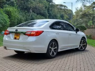 Subaru Legacy B4