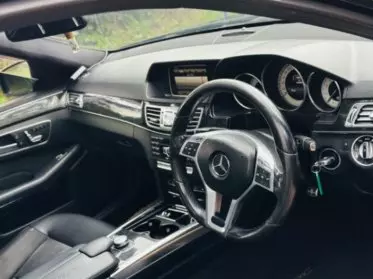 Mercedes-Benz E250
