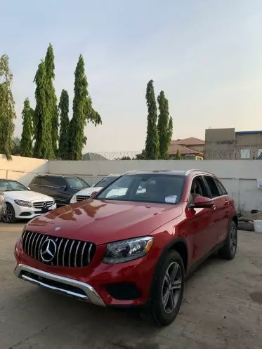 Mercedes-Benz GLC 300