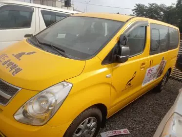 Hyundai H-1 Starex