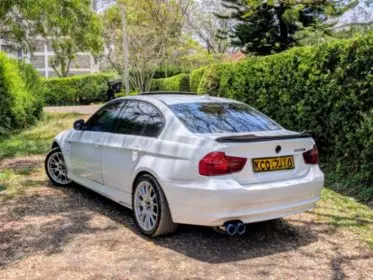 BMW 320i
