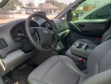 Hyundai Grand starex