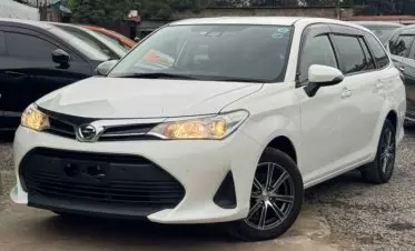 Toyota Fielder 