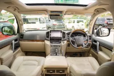 Toyota Land Cruiser V8