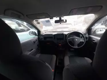 Nissan Advan 