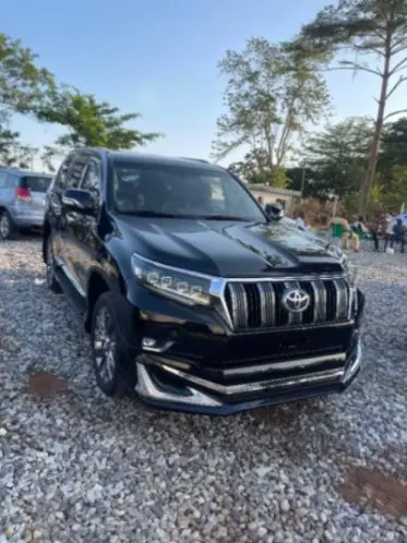 Toyota Land Cruiser Prado VX.L