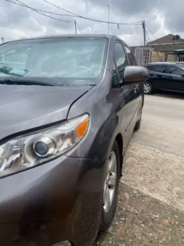 Toyota Sienna