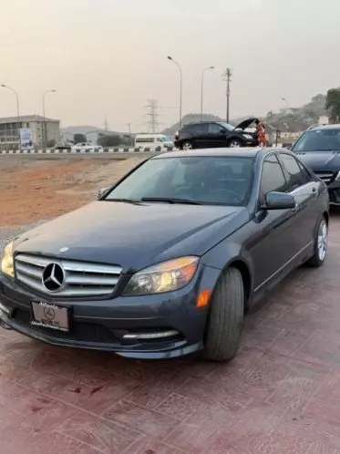 Mercedes-Benz C 300