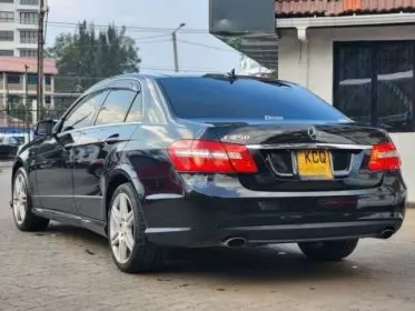 Mercedes-Benz E250