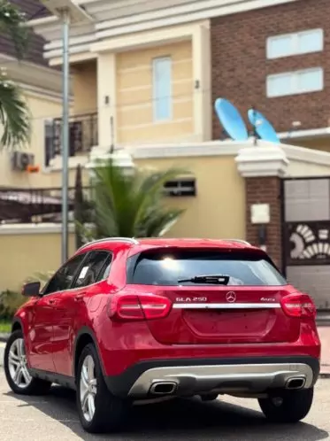 Mercedes-Benz GLA 250