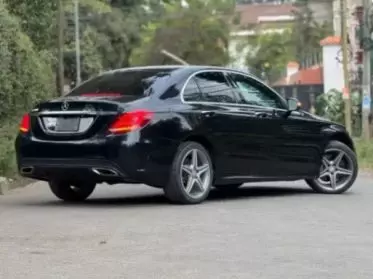 Mercedes-Benz C200