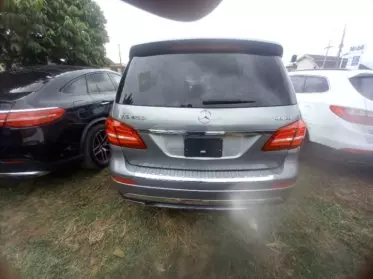 Mercedes-Benz GLS 450
