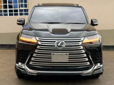 Lexus LX 600