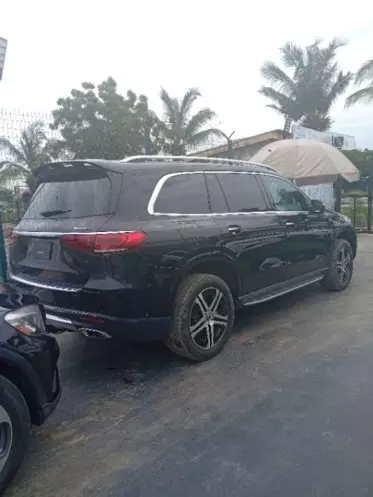 Mercedes-Benz GLS 450