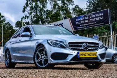 Mercedes-Benz C200