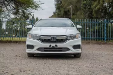 Honda Grace Hybrid