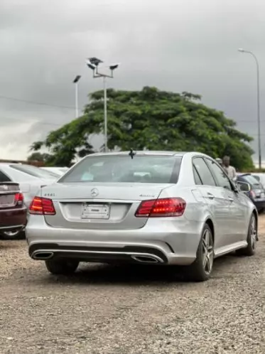 Mercedes-Benz E350