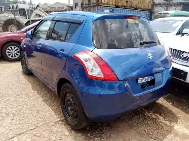 SUZUKI Swift